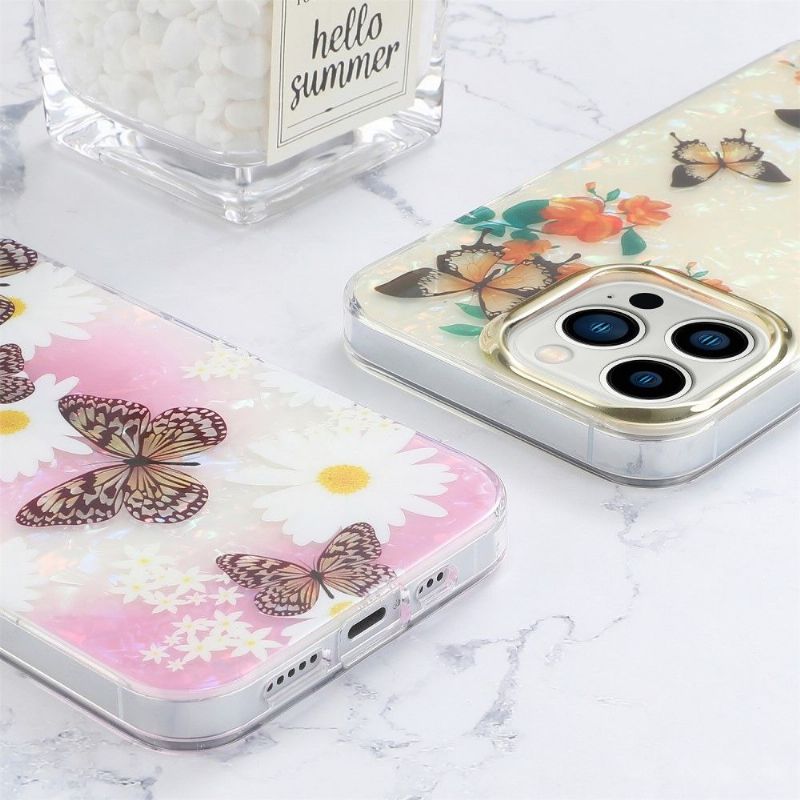 Coque iPhone 12 Pro Max Papillons et Fleurs