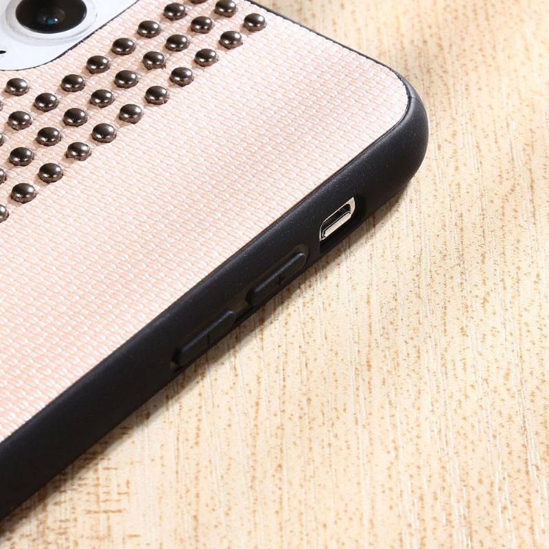 Coque iPhone 11 Pro Max Effet Cuir Rivets