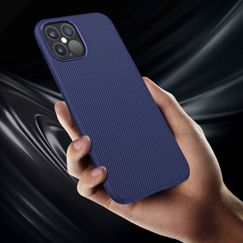 Coque iPhone 12 / 12 Pro Effet Strié en Silicone