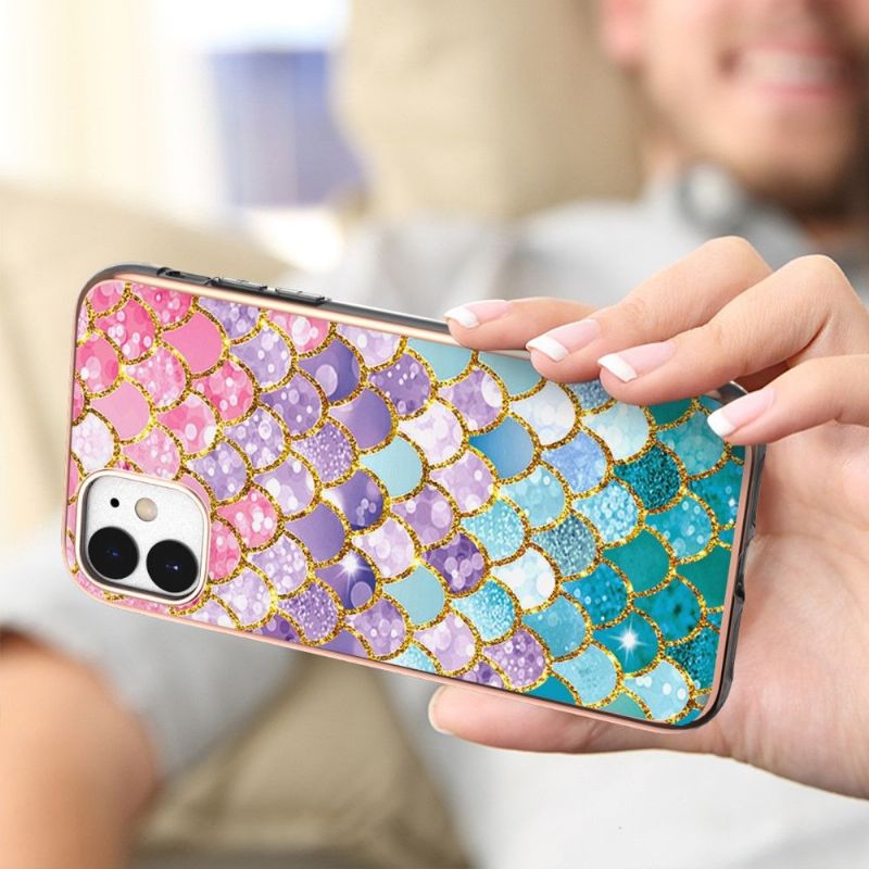 Coque iPhone 11 motif écailles